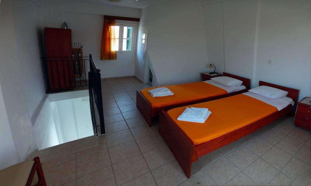 Iriana Village Inn Ставрос Номер фото