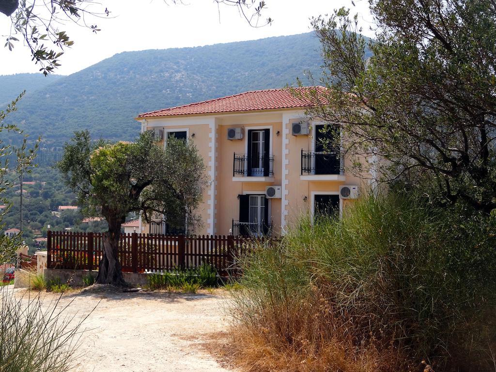 Iriana Village Inn Ставрос Номер фото